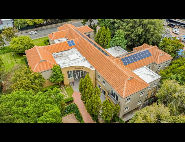158M² OFFICE TO LET IN FERNDALE